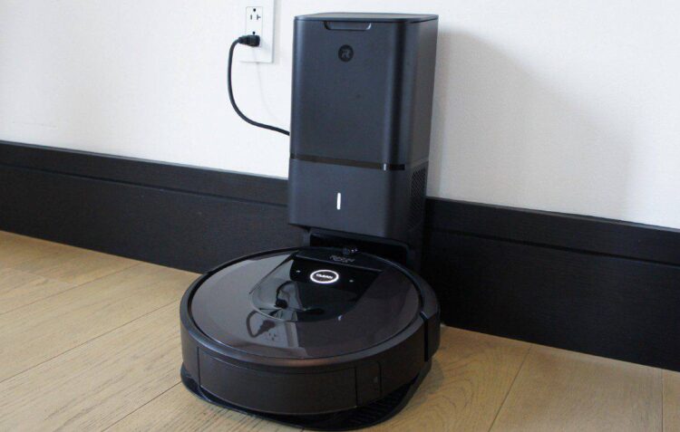 iRobot Roomba i7+ Review