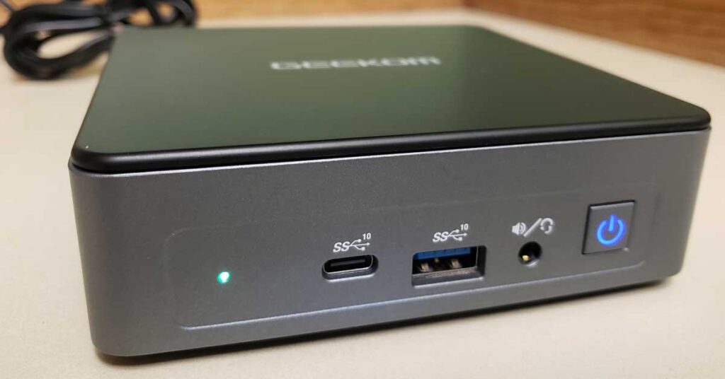 geekom-mini-air12-review ports