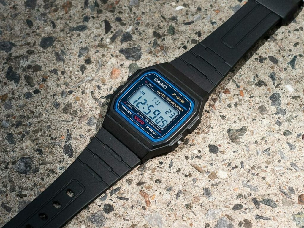 Casio f91w water best sale