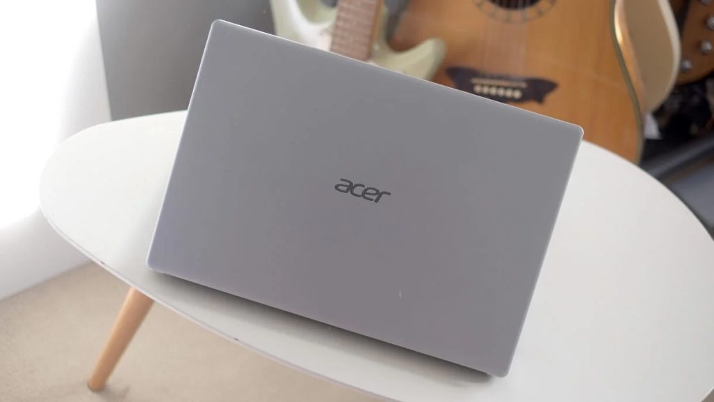 Acer Aspire 3 A315-44P Review lid copy